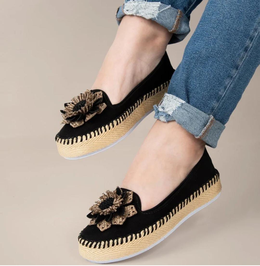 328 LINCE NEGRO FLOR EGIPCIA